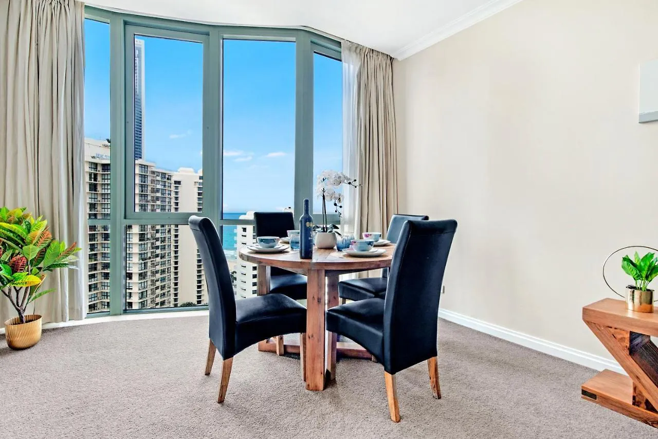Legends 1 Bedroom Spa Suite - We Accommodate Gold Coast Australia